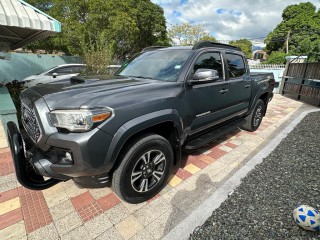 2018 Toyota Tacoma 4 X 4 
$6,600,000