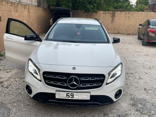 2019 Mercedes Benz Gla 180L for sale in Kingston / St. Andrew, Jamaica