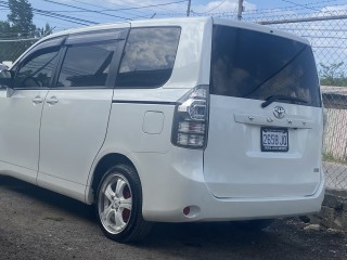 2013 Toyota Voxy for sale in Trelawny, Jamaica