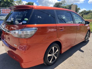 2013 Toyota Wish Sport package