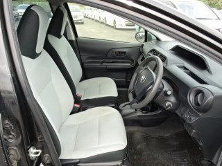 2016 Toyota Aqua Hybrid for sale in Kingston / St. Andrew, Jamaica