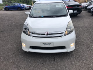 2011 Toyota Isis platana for sale in Manchester, Jamaica