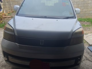 2004 Toyota Voxy
$750,000