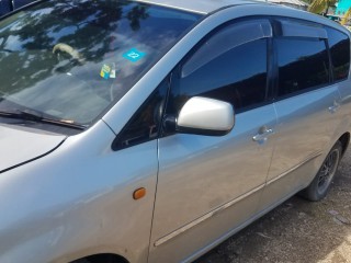 2003 Toyota Ipsum