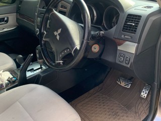 2015 Mitsubishi pajero for sale in Kingston / St. Andrew, Jamaica