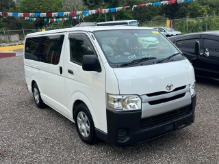 2017 Toyota HIACE