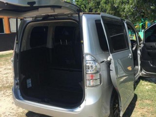 2013 Toyota Voxy for sale in St. Elizabeth, Jamaica