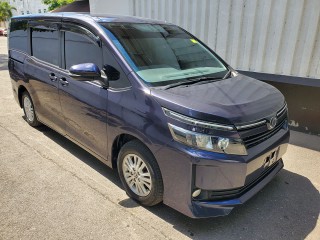 2014 Toyota VOXY for sale in Kingston / St. Andrew, Jamaica