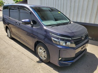 2014 Toyota VOXY