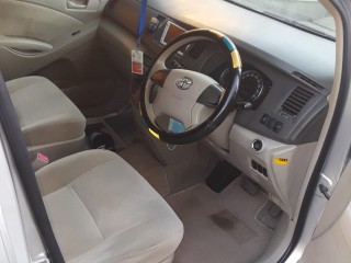 2012 Toyota Isis for sale in Kingston / St. Andrew, Jamaica