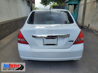 2009 Nissan TIIDA