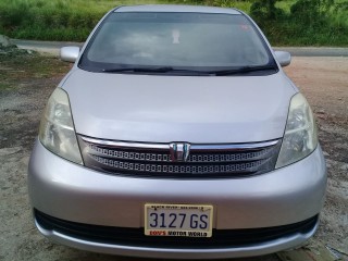2007 Toyota Isis for sale in St. Elizabeth, Jamaica