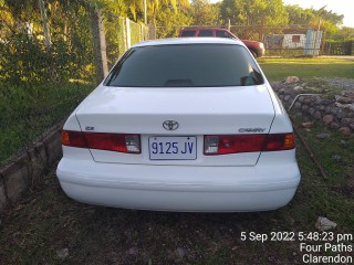 2000 Toyota Camry