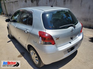 2010 Toyota VITZ