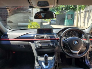 2015 BMW 335i
$2,890,000