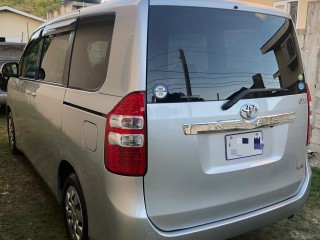 2011 Toyota Noah for sale in St. James, Jamaica