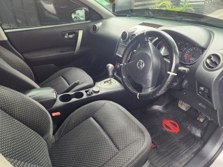 2011 Nissan Dualis
$890,000