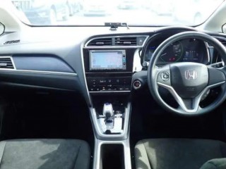 2017 Honda Shuttle Hybrid