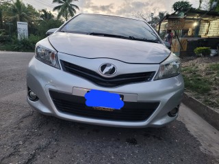 2011 Toyota Vitz