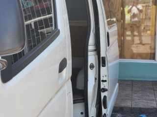 2015 Toyota Hiace