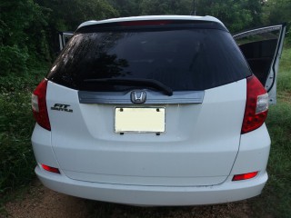 2012 Honda fitshuttle for sale in Clarendon, Jamaica