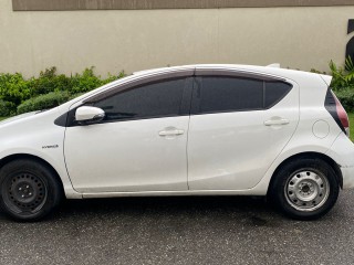 2015 Toyota Aqua for sale in Kingston / St. Andrew, Jamaica