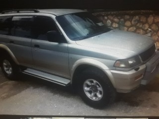 1998 Mitsubishi Montero sportchallenger for sale in Kingston / St. Andrew, Jamaica