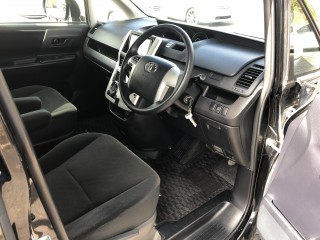 2011 Toyota Voxy for sale in Manchester, Jamaica