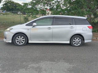 2009 Toyota Wish for sale in St. Catherine, 