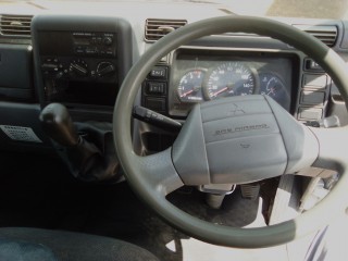 2003 Mitsubishi Canter