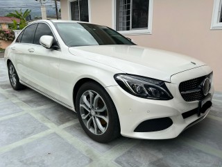 2017 Mercedes Benz C200