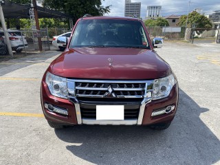 2016 Mitsubishi PAJERO