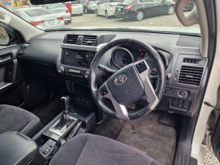 2017 Toyota Prado