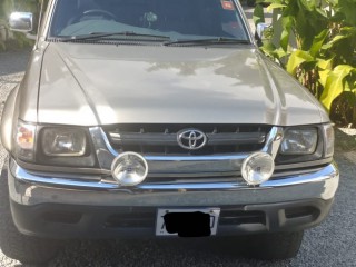 2004 Toyota Hilux for sale in Kingston / St. Andrew, Jamaica