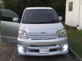 2001 Toyota Noah for sale in Kingston / St. Andrew, Jamaica