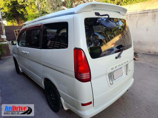 2001 Nissan SERENA