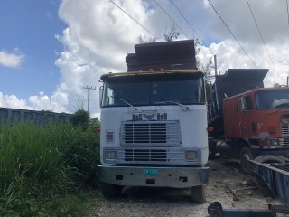 1997 Freightliner 1997 international tipper for sale in Trelawny, Jamaica