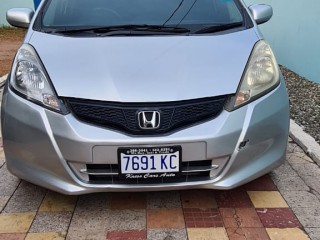 2013 Honda Fit for sale in Kingston / St. Andrew, Jamaica