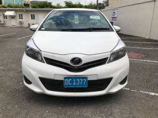 2013 Toyota Vitz 1300 for sale in Kingston / St. Andrew, Jamaica