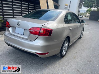 2013 Volkswagen JETTA