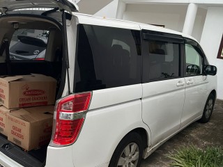 2014 Honda Stepwagon
$1,550,000