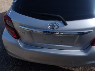 2015 Toyota Vitz 
$1,280,000