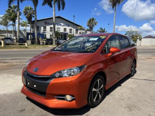 2013 Toyota Wish Sport package