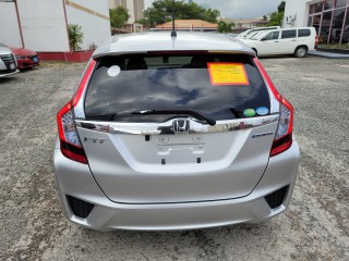 2016 Honda Fit Hybrid for sale in Kingston / St. Andrew, Jamaica