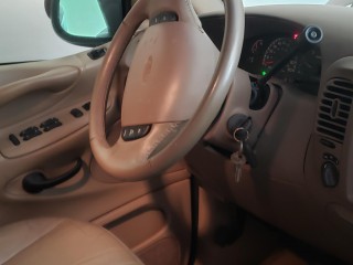 2000 Ford Ford Expedition Eddie Bauer for sale in Manchester, Jamaica