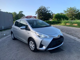 2017 Toyota Vitz