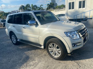 2019 Mitsubishi PAJERO