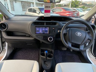 2017 Toyota Aqua Hybrid