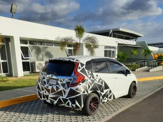 2014 Honda Fit hybrid