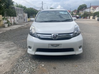 2013 Toyota ISIS PLATANA for sale in Kingston / St. Andrew, Jamaica